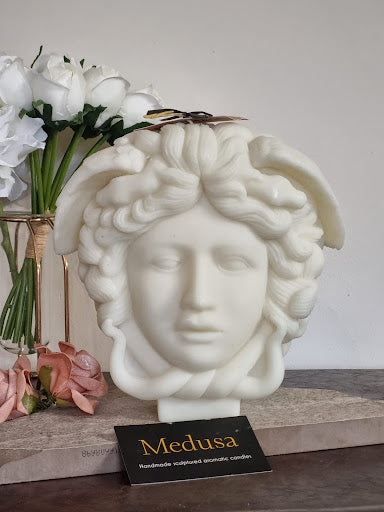 Medusa candle